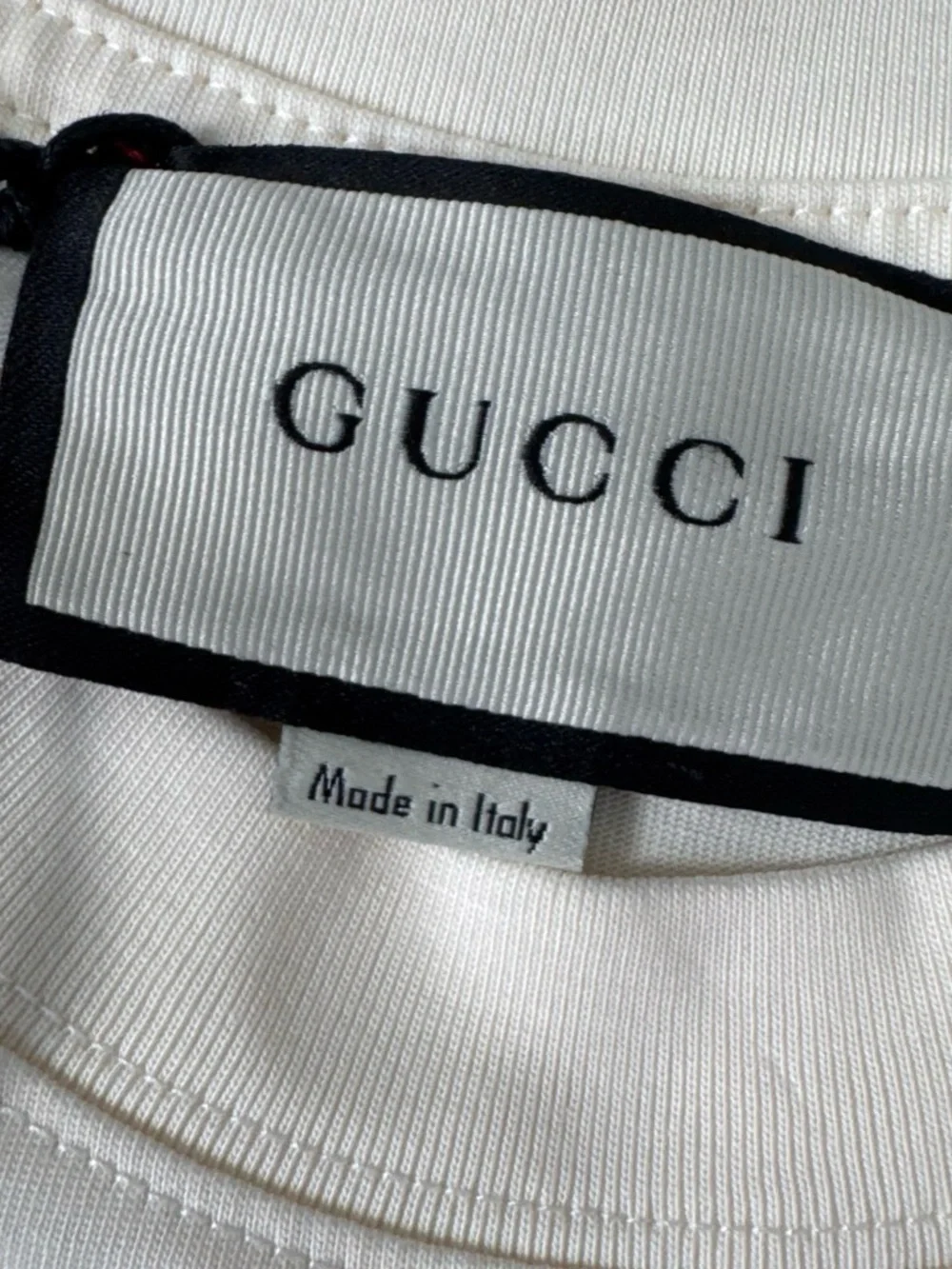 Gucci Cream Short-Sleeve Logo Tee with Red & Green Stripe Size L fits size XL